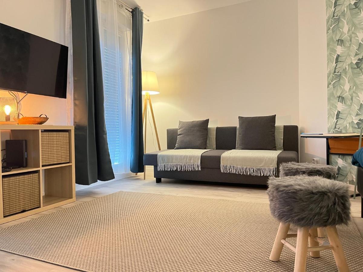 Studio Bienvenue - Louez L'Esprit Libre ! Bussy-Saint-Georges Esterno foto