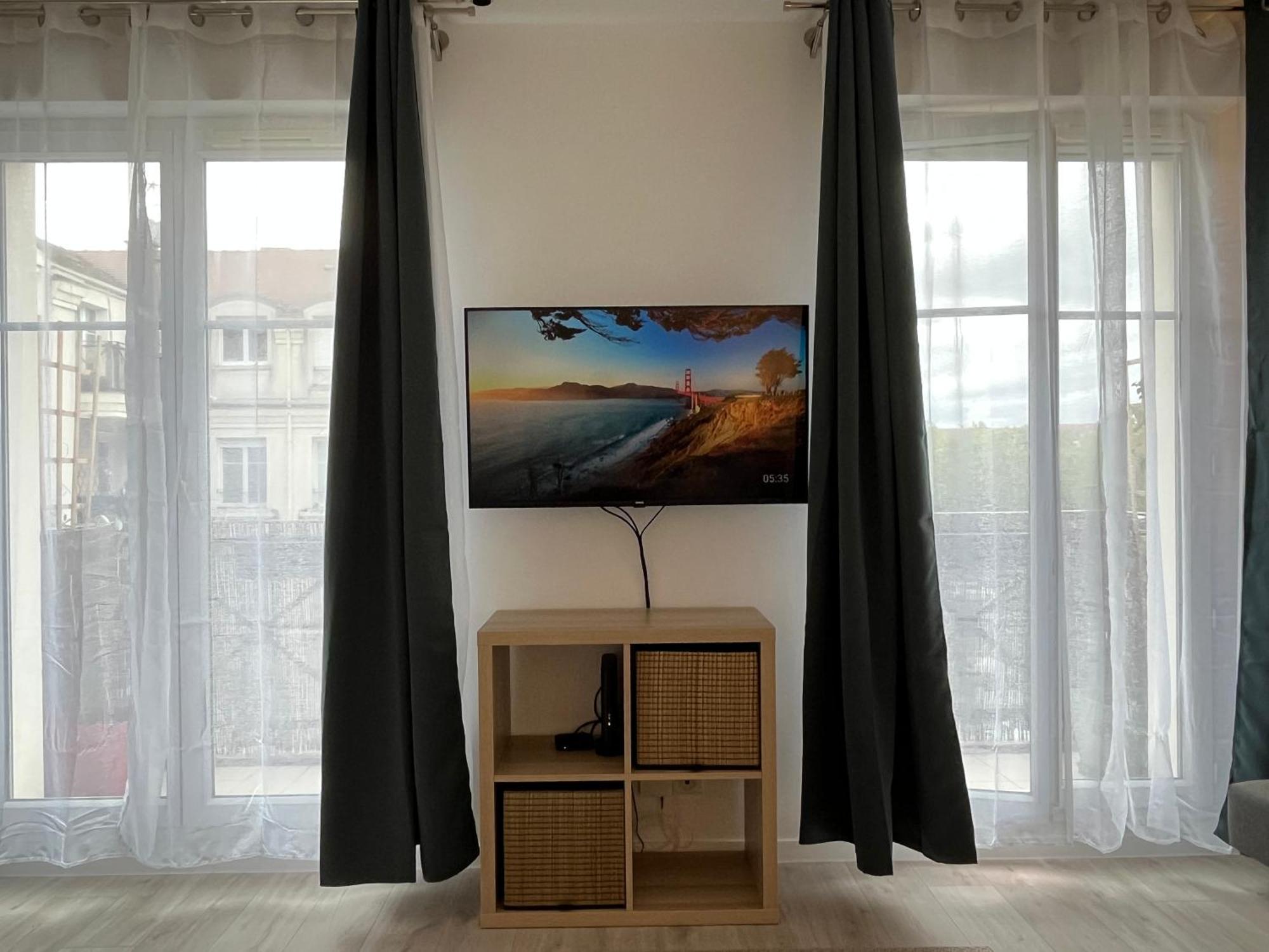Studio Bienvenue - Louez L'Esprit Libre ! Bussy-Saint-Georges Esterno foto